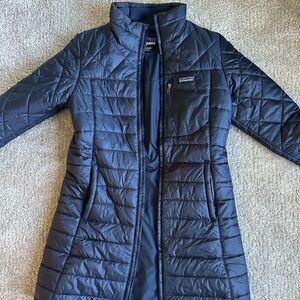 Navy Patagonia jacket